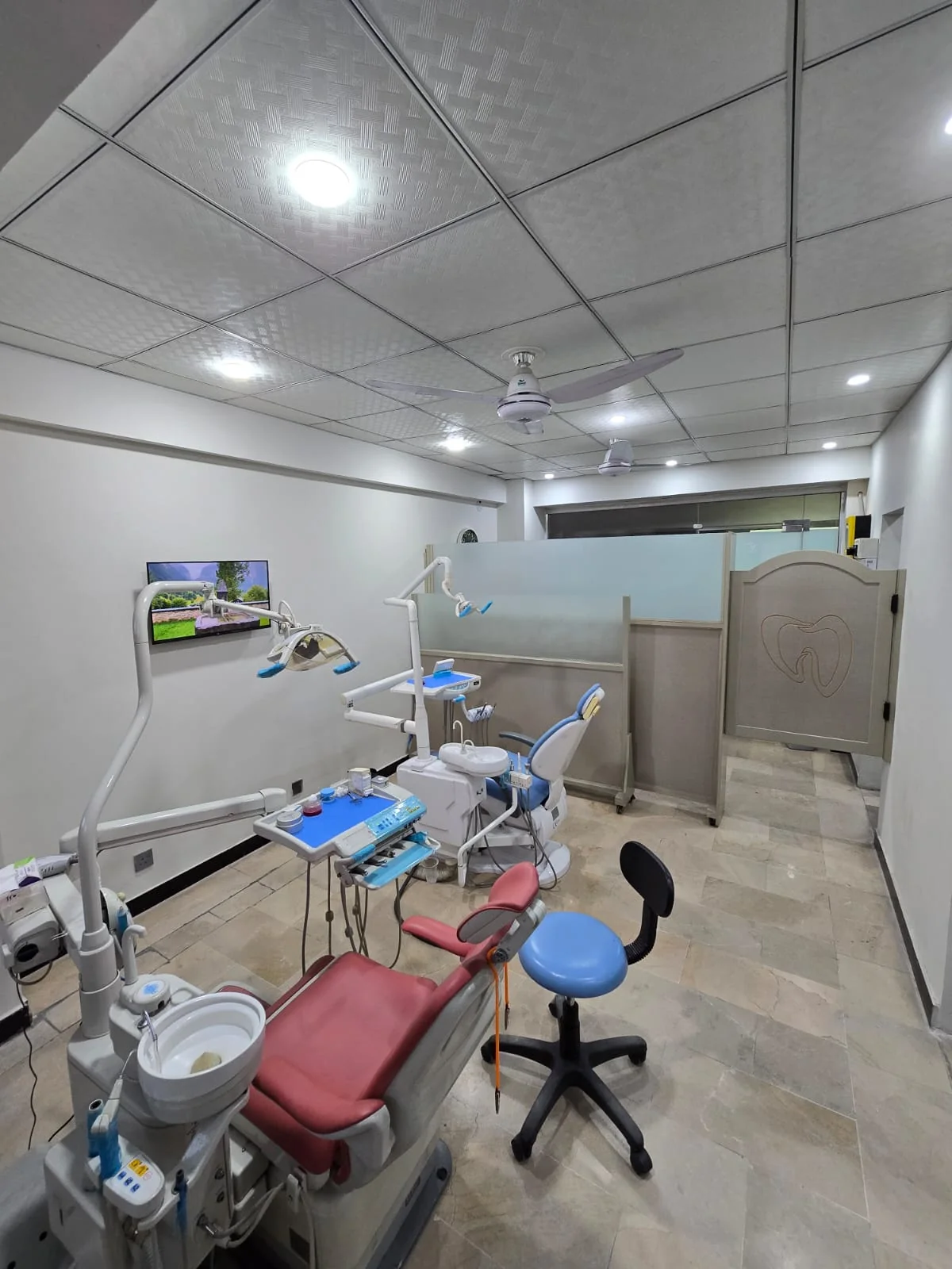 Clean treatment area at Family Dental Clinic in Peshawar